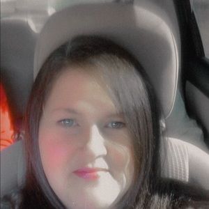 Meet your Posher, Felicia